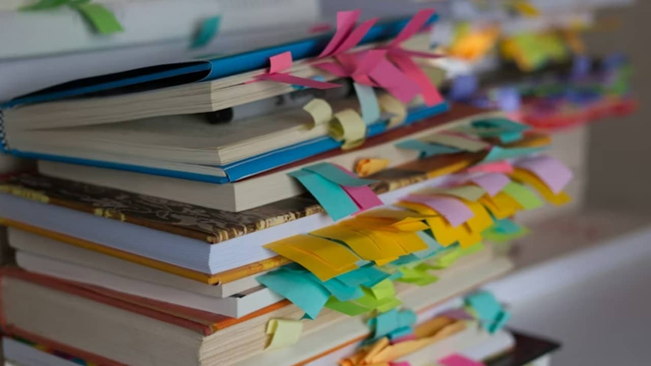 I Got ChatGPT to Clean Up My Bookmarks Clutter, And It Works!